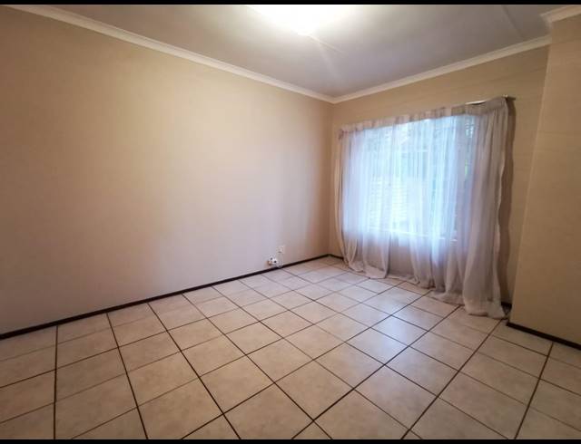 2 BEDROOM HOUSE SOLD IN HESTEAPARK